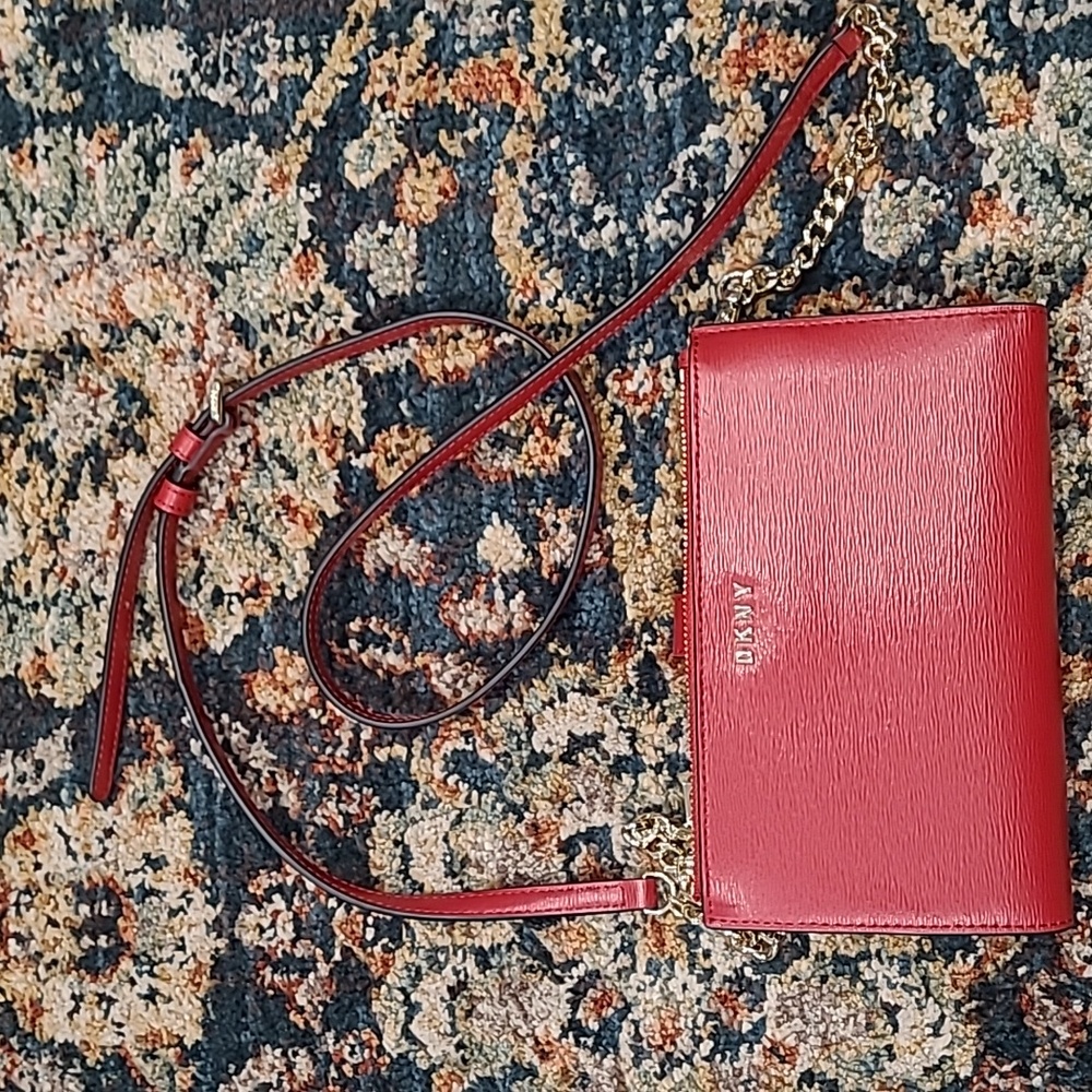 DKNY Red Crossbody Flap Gold Chain Designer Purse Wallet Clutch Women Wristlet